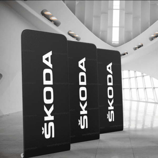Grand standee